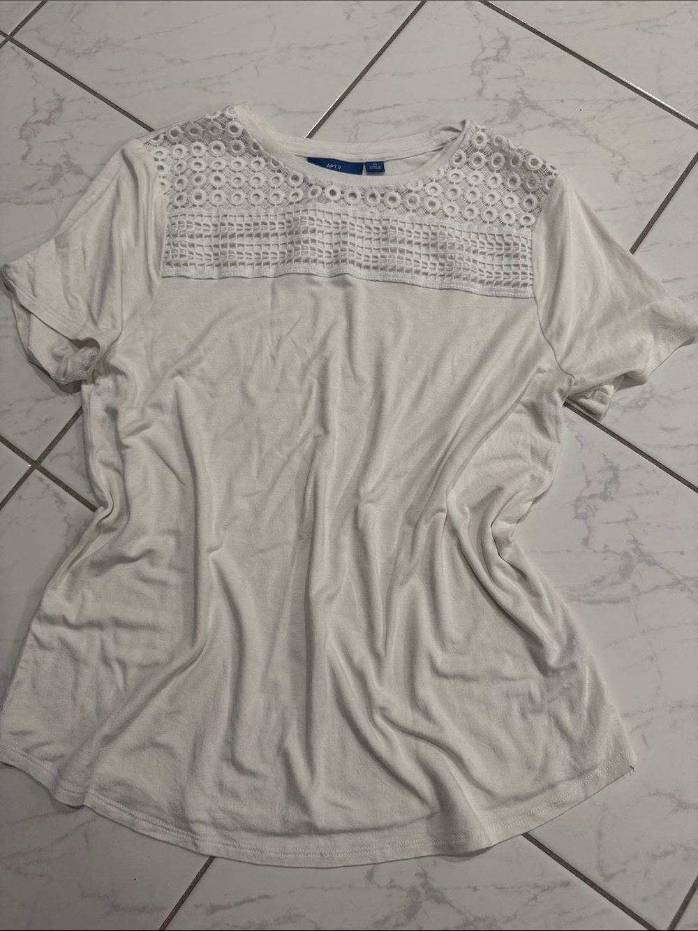Apt. 9 White Short Sleeve Top with Crochet Yoke